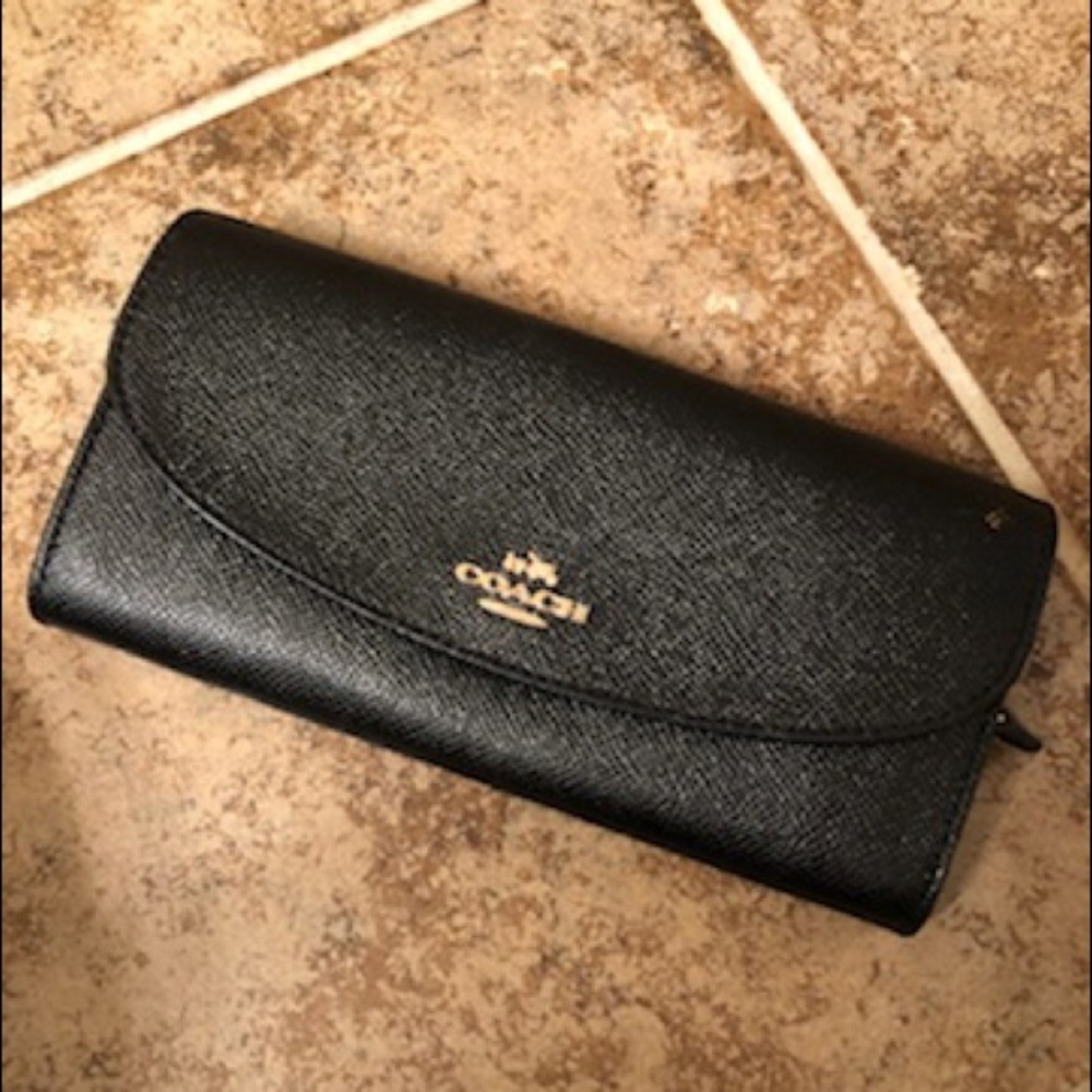 AUTHENTIC COACH WALLET
